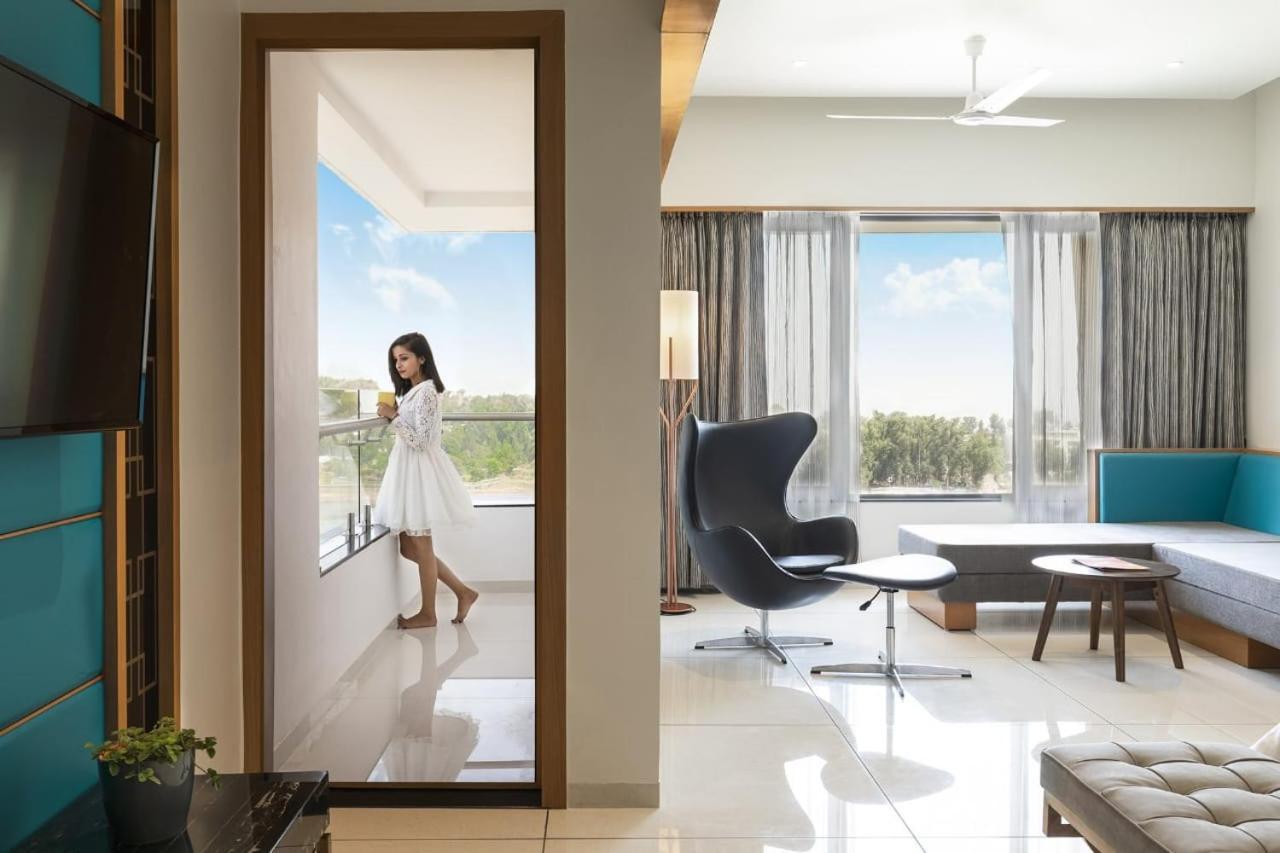 Sunotel Saputara Exterior photo
